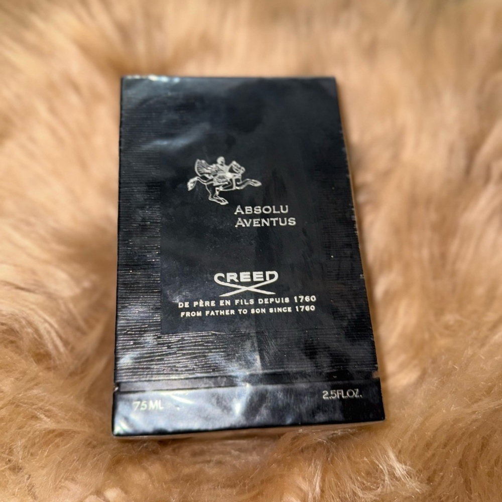 Creed Aventus Absolu Black Packaging
